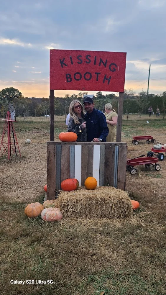 Breeden's Orchard pumpkin patch and fall festival in Mount Juliet, TN