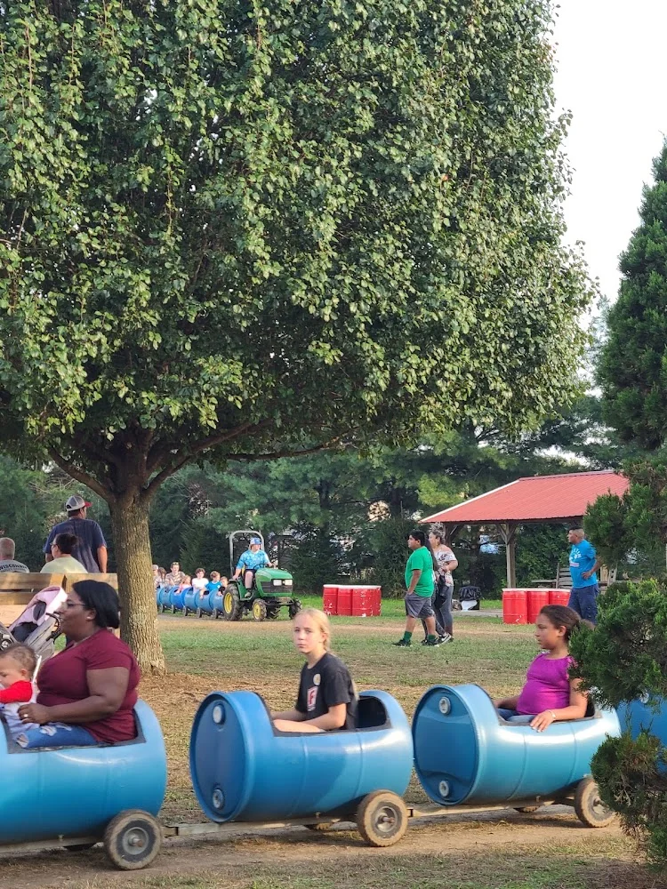 Cedarwood Farms pumpkin patch and fall festival in McMinnville, TN