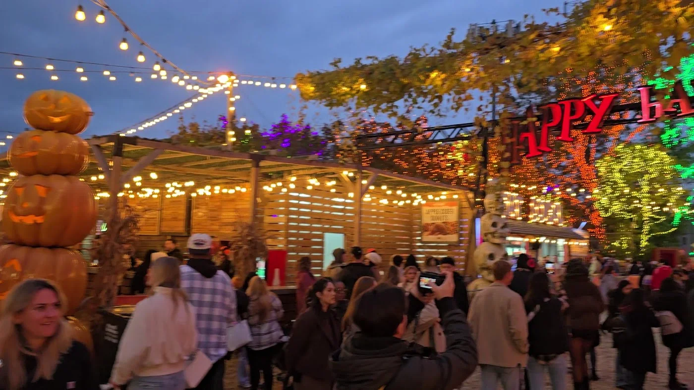 Jack's Pumpkin Pop-Up pumpkin patch and fall festival in Chicago, IL