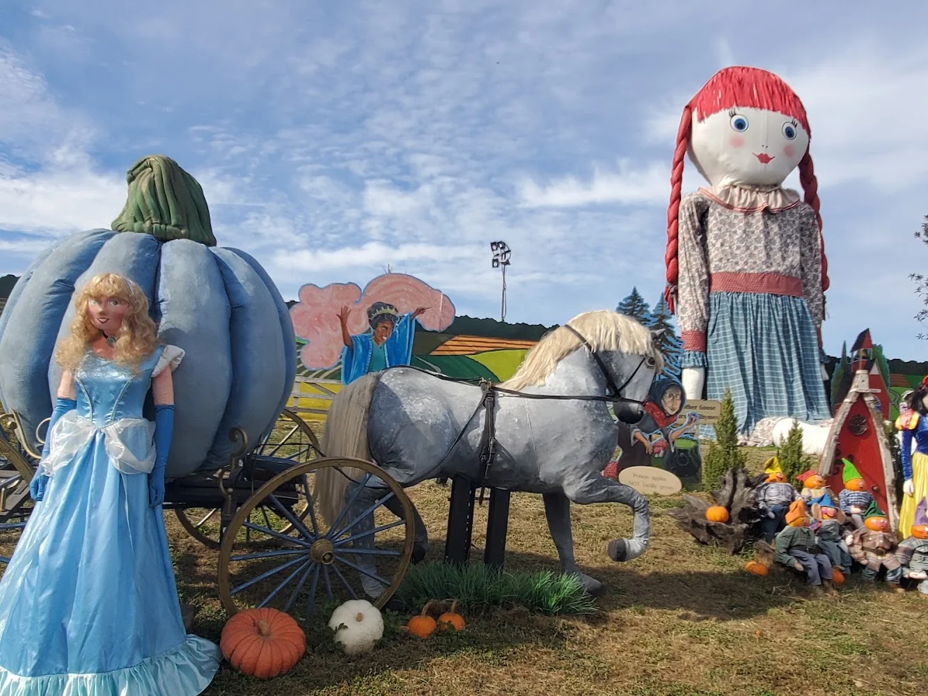 Linvilla Orchards pumpkin patch and fall festival in Media, PA
