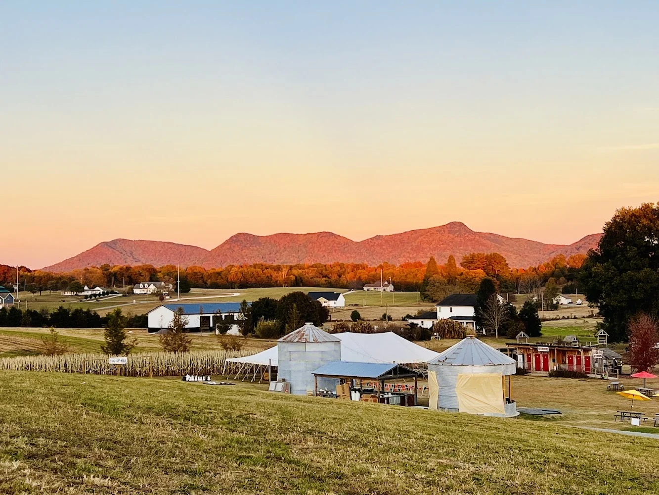 Oakes Farm pumpkin patch and fall festival in Corryton, TN