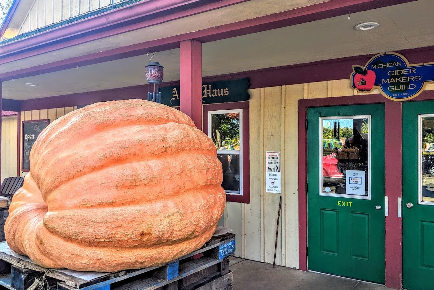 Robinette's Apple Haus & Winery pumpkin patch and fall festival in Grand Rapids, MI